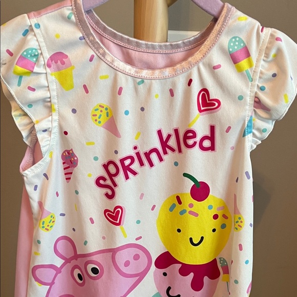 ⭐️⭐️PICK 5 / $20 Pig Toddler Girls Nightgown - Pink and White 5T - Picture 2 of 5